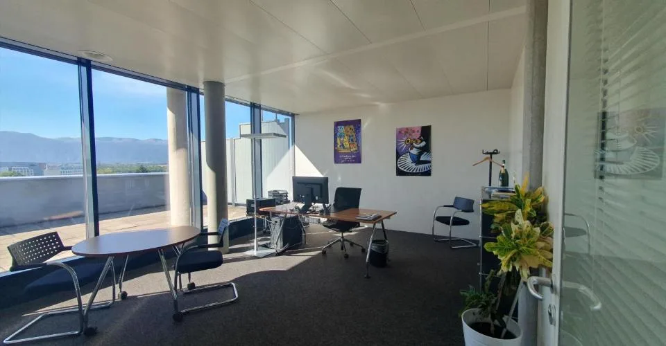Superbe surface de bureau de 194 m2 avec terrasse