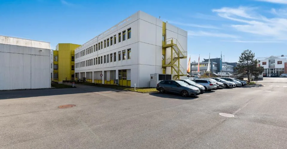 Bureau - 21 m² - Proche commodités-transports - Satigny
