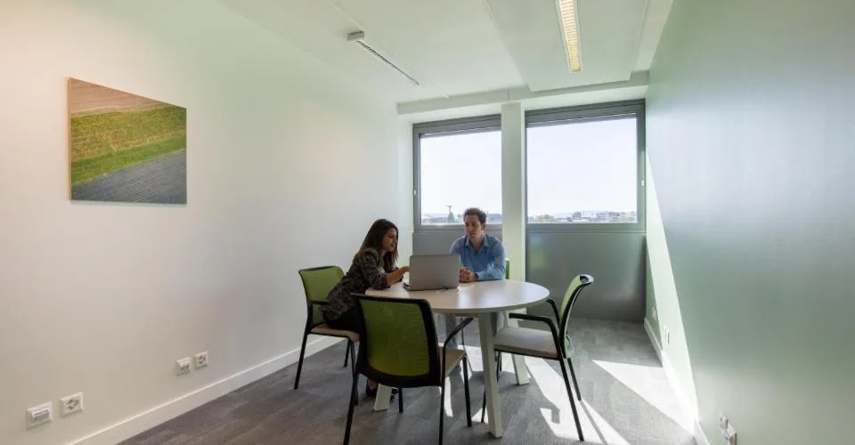 Bureau privé pour 10 à Regus Nations
