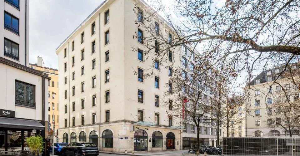 Saint-Gervais - Mont-Blanc - CHF 550.--m2-an - Bureaux de standing de 110m2