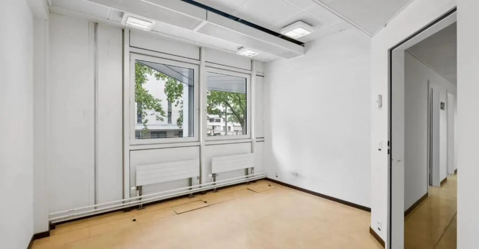 Surfaces administratives aux Charmilles