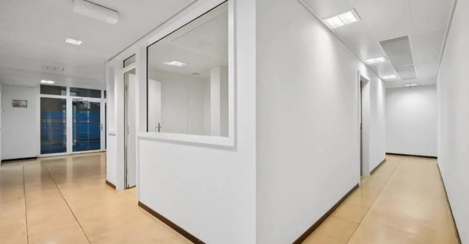 Surfaces administratives aux Charmilles