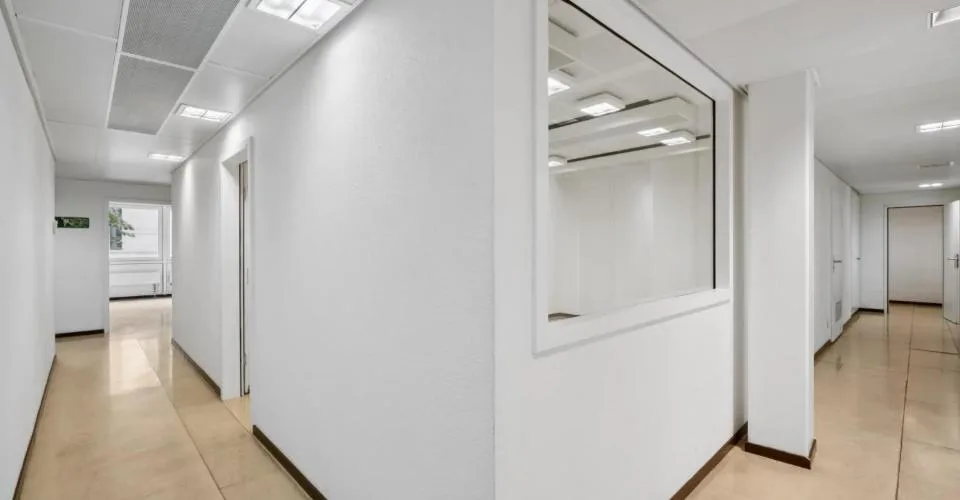 Surfaces administratives aux Charmilles