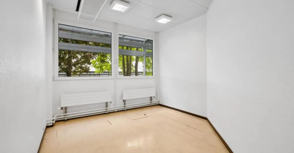 Surfaces administratives aux Charmilles
