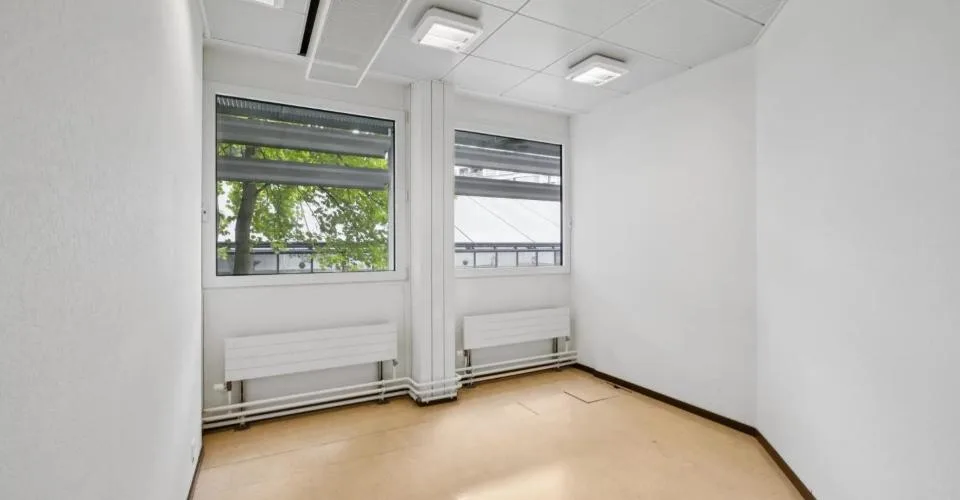 Surfaces administratives aux Charmilles