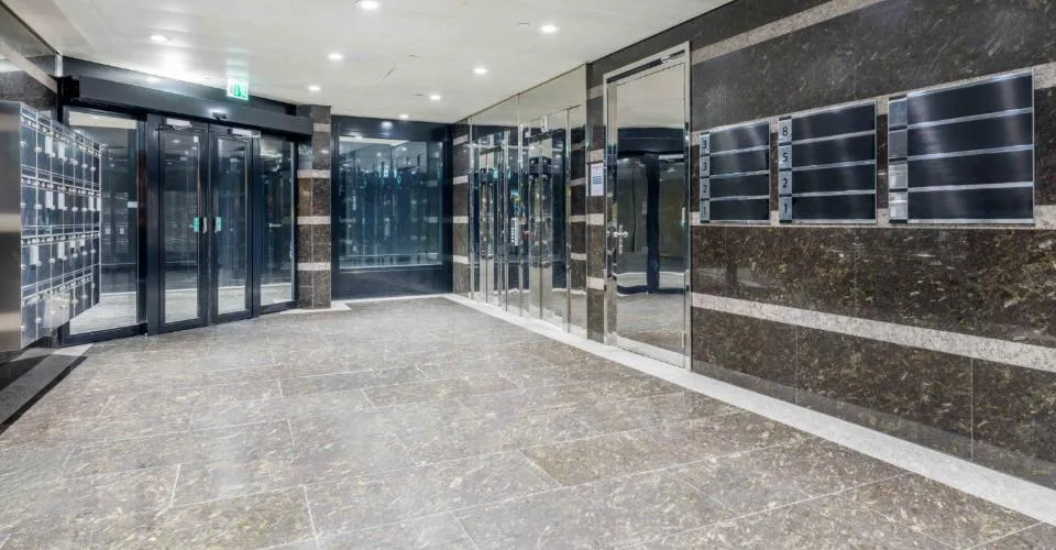 HYPER-CENTRE GENEVE - CHF 900.--m2-an - Bureaux de standing - 158 m²