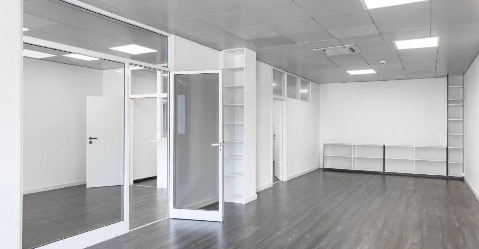Surface de bureaux-ateliers de 337m2 à Satigny