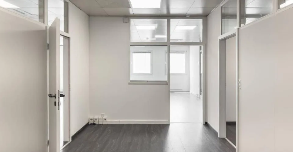 Surface de bureaux-ateliers de 337m2 à Satigny