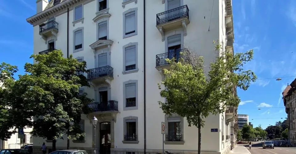 Surface de bureaux entre Malagnou et Florissant