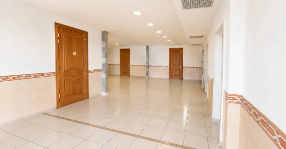 BUREAUX 230 M² - Proche Aéroport