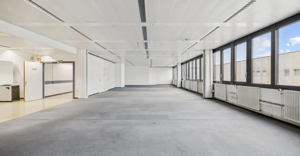 Surface industrielle à louer – Satigny – Rue des Sablières 4–6