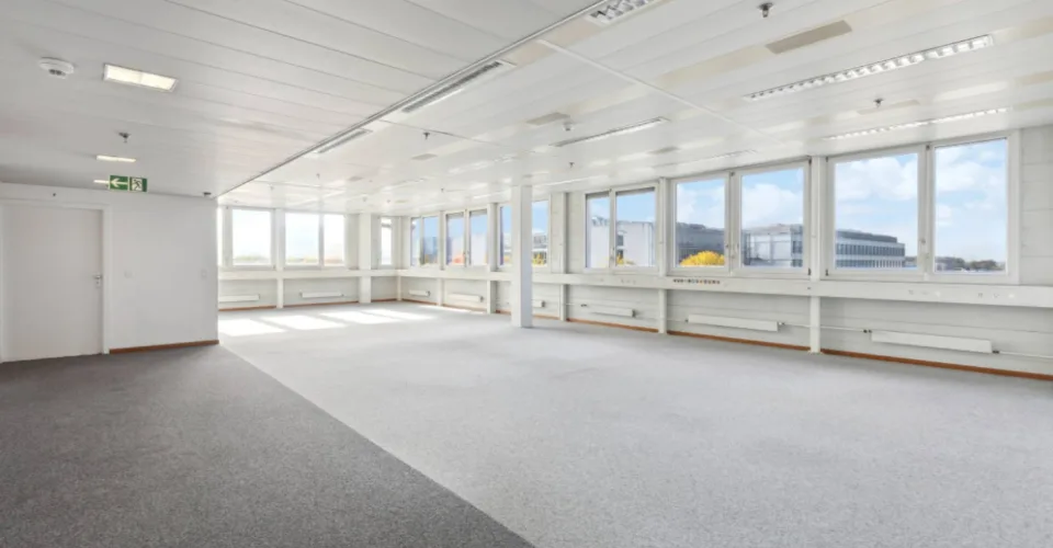 Bureaux aménagé de 886m2 au 4ème étage