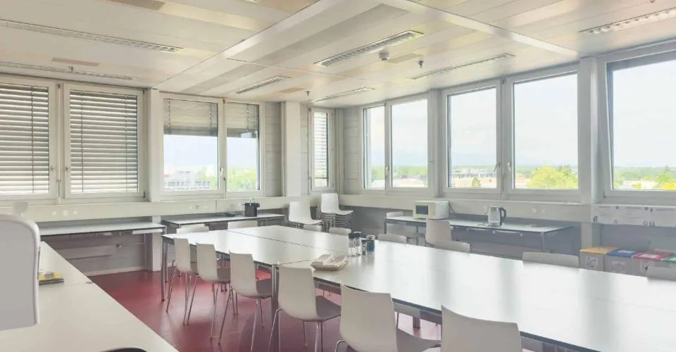 Bureaux aménagé de 886m2 au 4ème étage