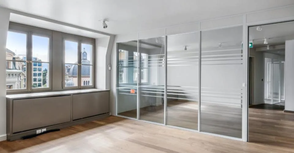 Surfaces de bureaux à louer dans le quartier des banques à Genève
