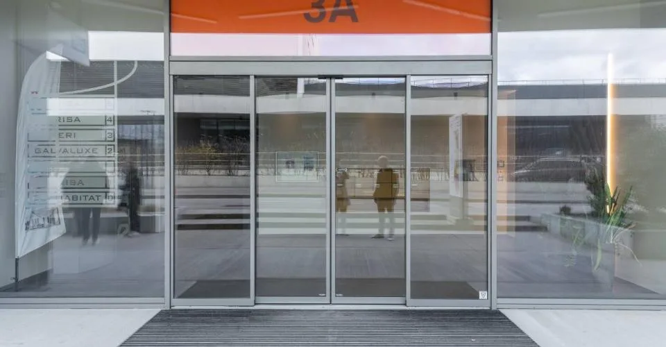 Magnifique surface de 600 m2 au 2ème étage d'un bâtiment moderne