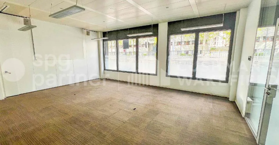 Bureaux de 259 m² divisibles au rez-de-chaussée | Lancy | Olliquettes 10