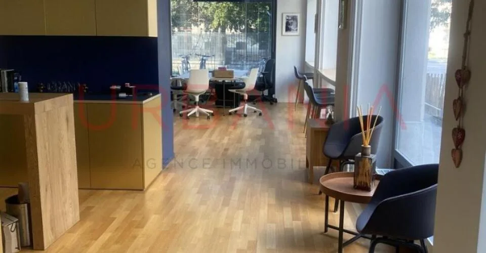 BEAUX BUREAUX RENOVES A PROXIMITE DE LA GARE CORNAVIN