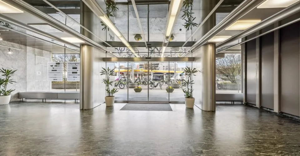 BUREAUX PLUG & WORK 269 m² | Quartier Pont Rouge