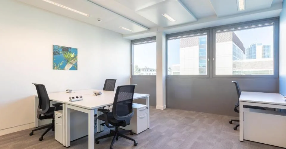 Bureau privé pour 5 à Regus Nations