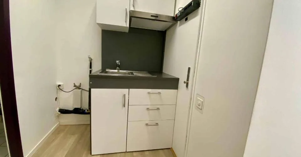 Bureaux à la rue du Village-Suisse 10