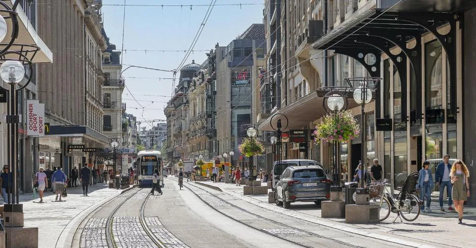 Exclusif, bâtiment indépendant et aménagé de haut standing à louer au centre ville de Genève