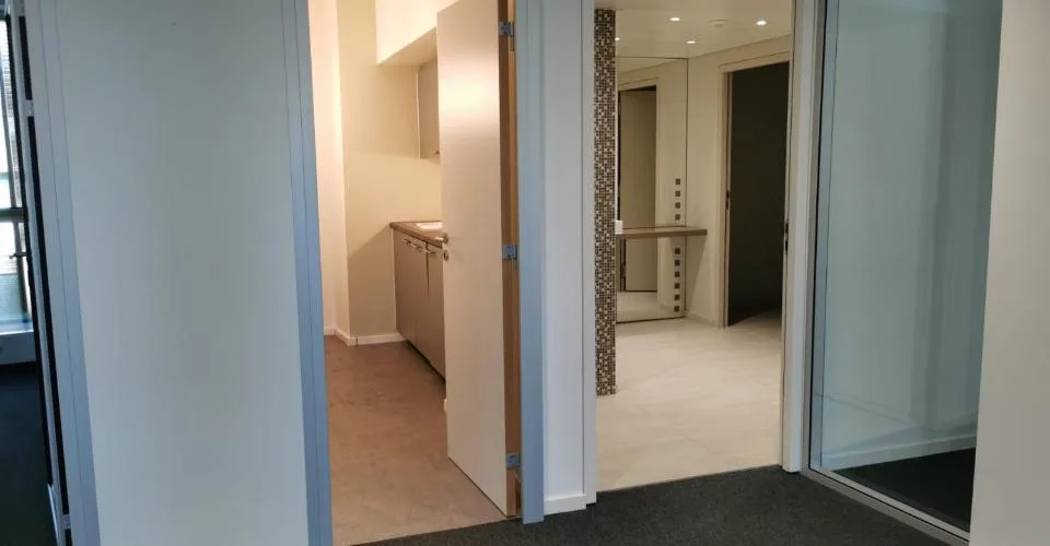 Surfaces de bureaux de 135 m2 à louer place de la Fusterie à Genève