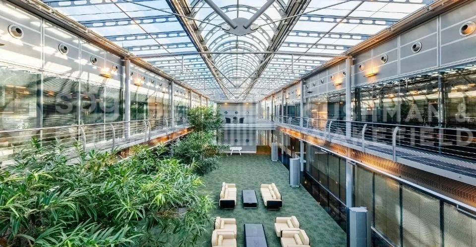 Bureaux aménagés à louer de 300 m² - Onyx Business Park