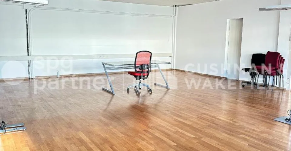 Surface de 312 m² en RDC pour activité artisanale, showroom ou activité B2B