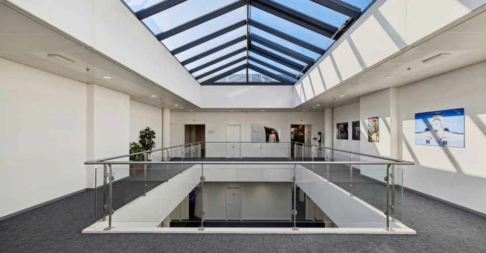 Meyrin - Aéroport - CHF 350.--m2-an - Surface de Bureaux d'environ 164m2
