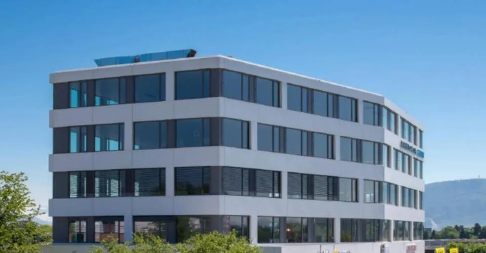 Surfaces administratives au sein d'un centre d'activité