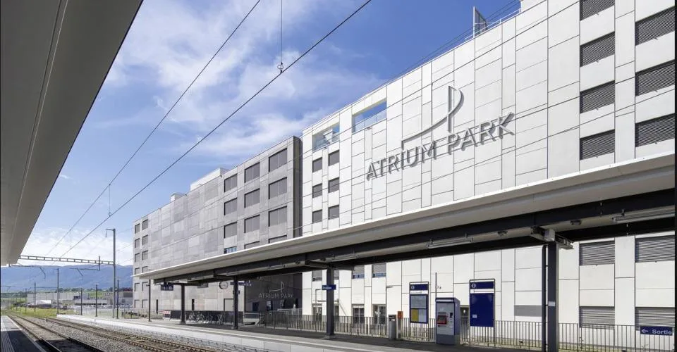 Surfaces mixtes à louer – Meyrin ZIMEYSA – De 75 à 1'000 m² – Immeuble moderne & lumineux