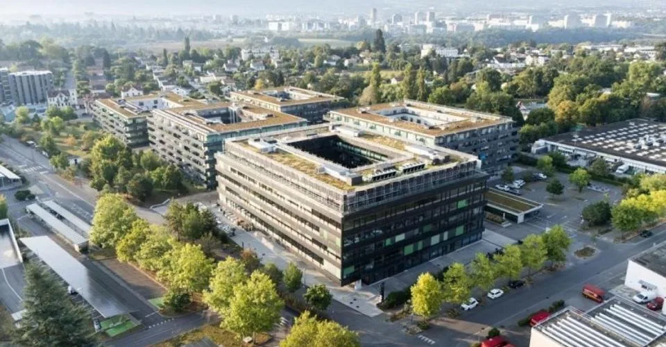 Surface administrative de 292 m² au 4? étage - grands plateaux de bureaux lumineux et modulables