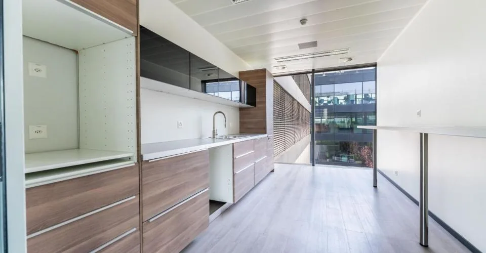 Surface administrative de 292 m² au 4? étage - grands plateaux de bureaux lumineux et modulables