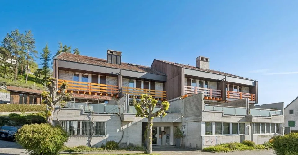 Spacieux bureaux à louer à Develier