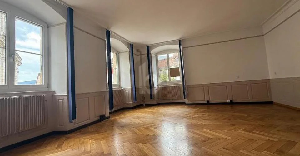 SPACIEUX ET LUMINEUX