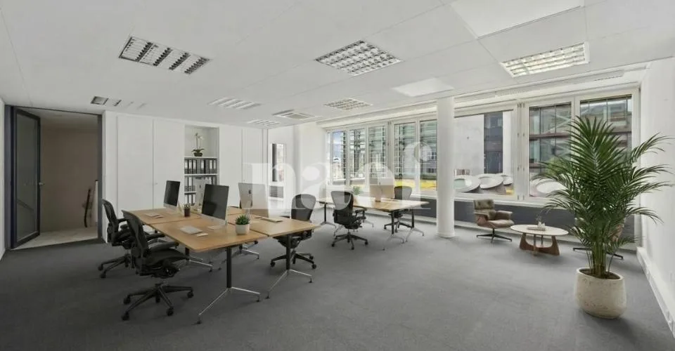 Bureaux lumineux et fonctionnels au cœur de Delémont – Proche de la Gare