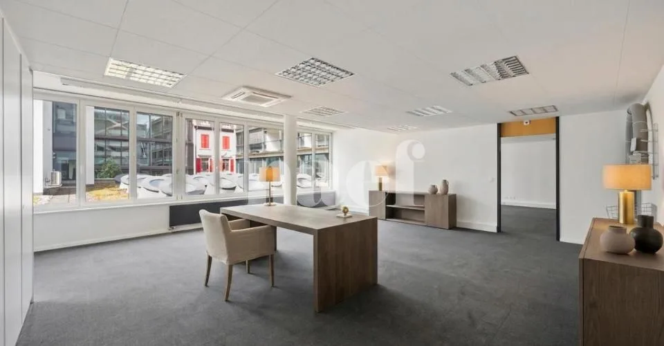 Bureaux lumineux et fonctionnels au cœur de Delémont – Proche de la Gare