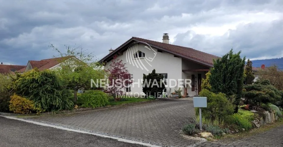 À louer à Rossemaison local de 2 pièces et 34 m²