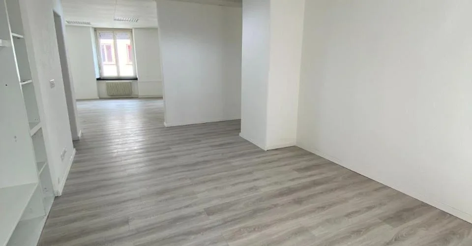 Très beaux bureaux / locaux commerciaux de 90 m2 à Delémont