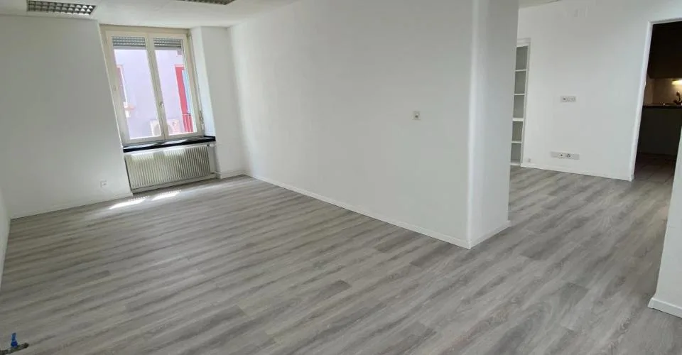 Très beaux bureaux / locaux commerciaux de 90 m2 à Delémont