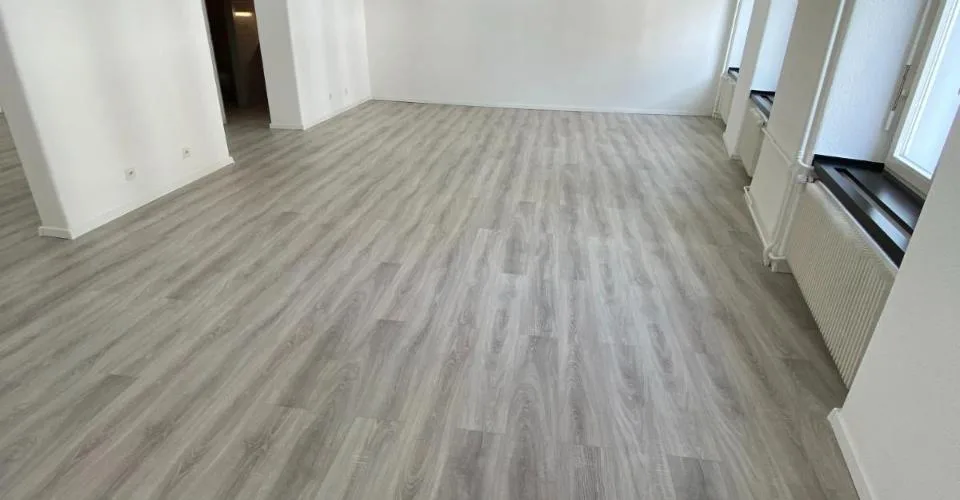 Très beaux bureaux / locaux commerciaux de 90 m2 à Delémont