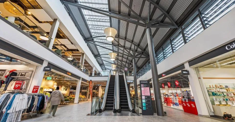 Emplacement idéal : Espace locatif de premier choix à Coopark disponible à la location !