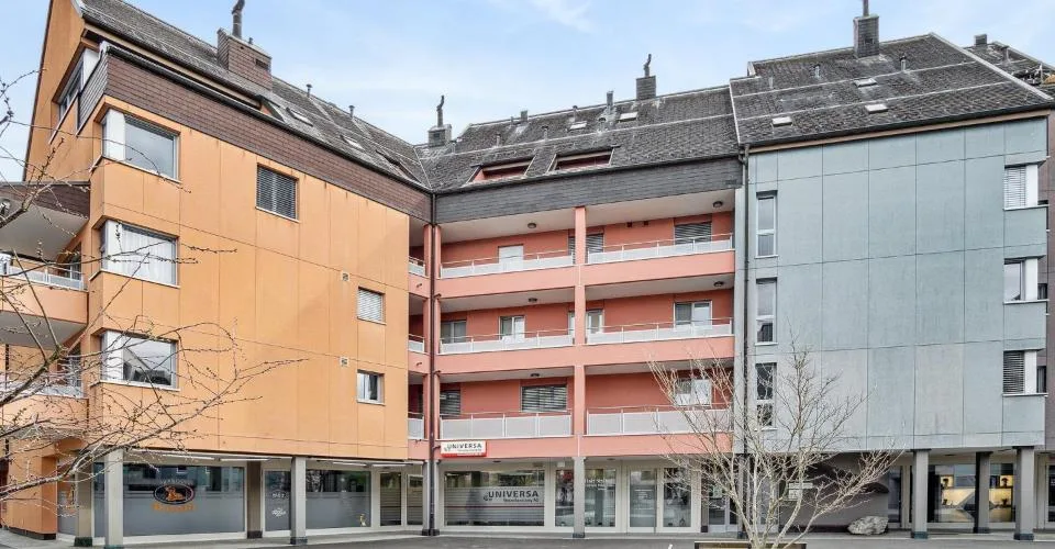 local commercial (91m2)