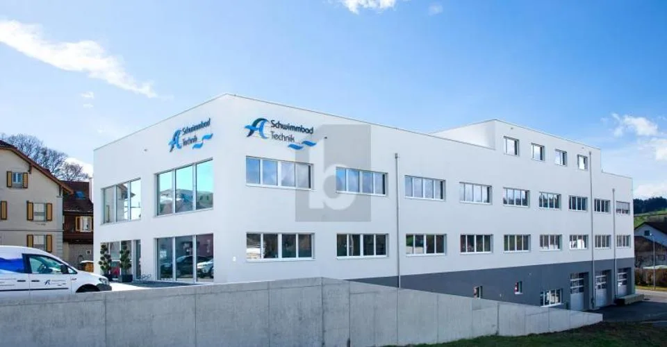 REPRÄSENTATIV AN ZENTRALER LAGE