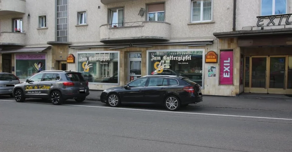 Magnifique local commercial d'environ 110 m² au rez-de-chaussée