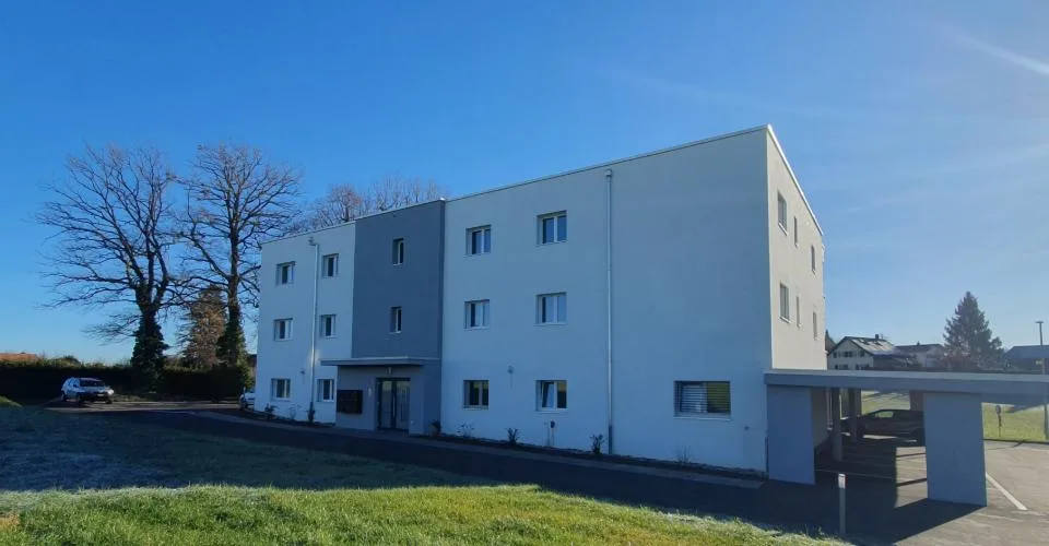 Surface professionnelle à louer à 15 minutes de Fribourg
