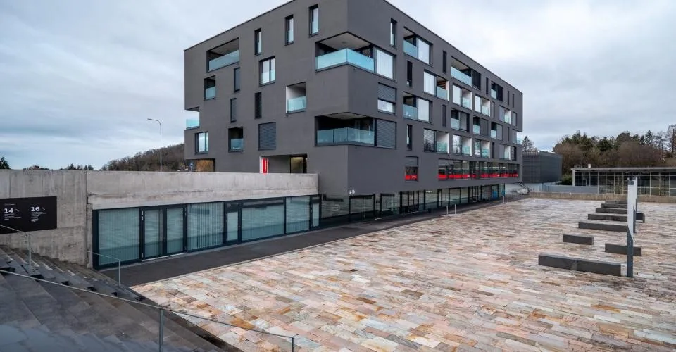 Surface commerciale d'env. 114.54 m2 à louer