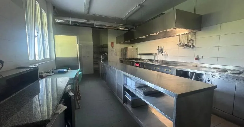 À louer : Restaurant entièrement équipé - Rossens (FR)