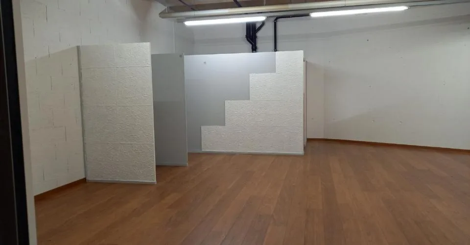 Surface commerciale de 55 m² – Passage stratégique au Centre Cormanon