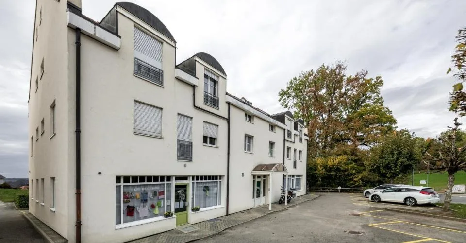 Surface d'env. 90 m2 au rez-de-chaussée